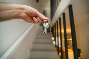 A Tenant’s Guide to Finding a Private Landlord